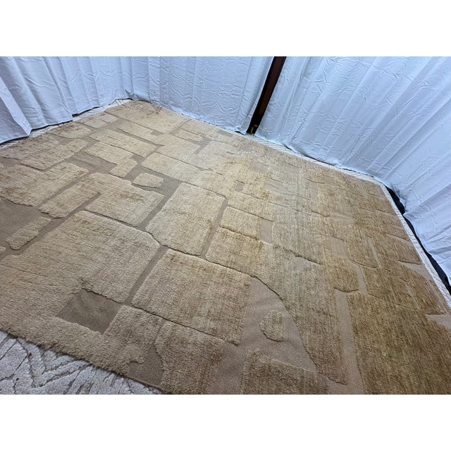 Rh Ilyas Hand-Knotted Wool Rug — 10' × 14' Camel | 100% Wool | Sculpted Texture For Sale - Image 9 of 18
