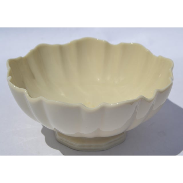 1980s Lenox Symphony Bowl Special Edition Scalloped Footed Fine Bone Ceramic For Sale In Miami - Image 6 of 15