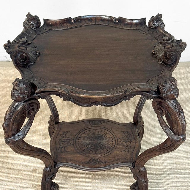 19th Century Italian Carved Walnut End Table With Removable Tray For Sale - Image 14 of 18