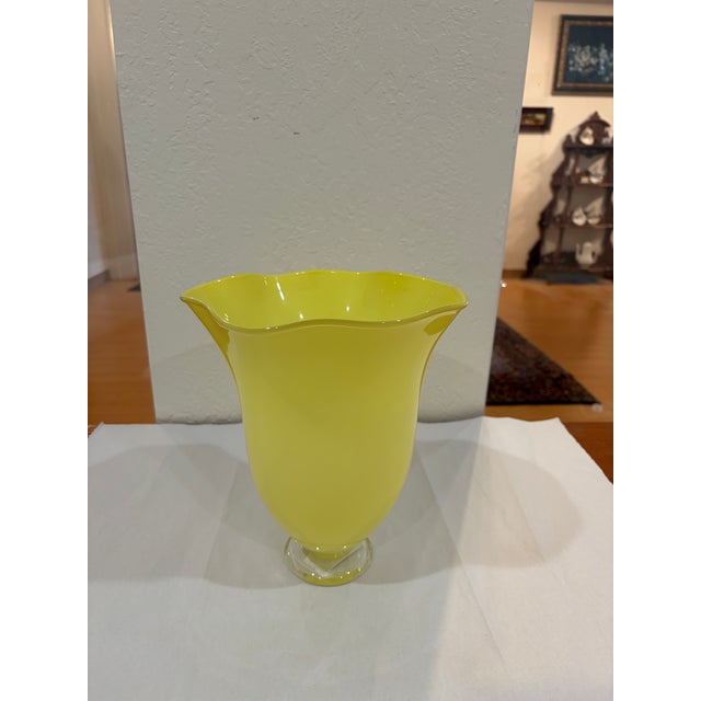 Contemporary Vintage Citron Yellow Hand-Blown Art Glass Vase With Ruffled Rim For Sale - Image 3 of 3
