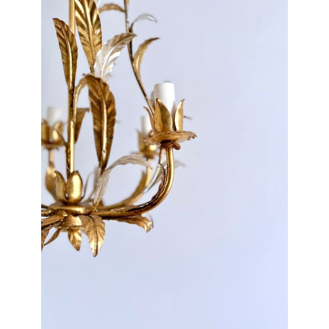 1960s French Gilt and Silvered Tole Leaf 5-Light Chandelier, 1960s For Sale - Image 5 of 16