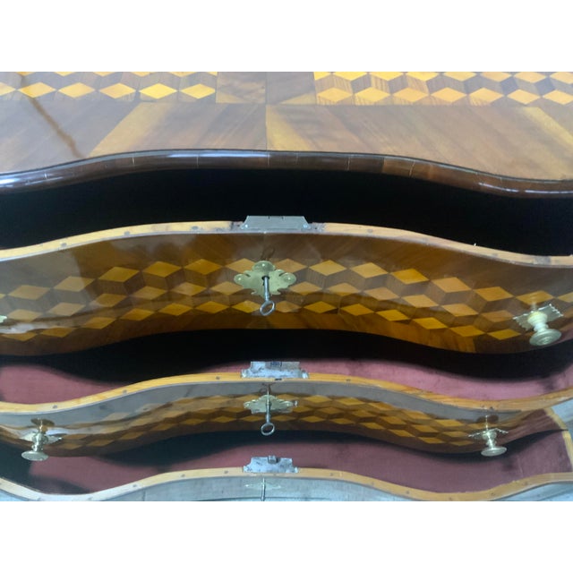 Brown Baroque Chest of Drawers in Walnut with Marquetry, 1760s For Sale - Image 8 of 17