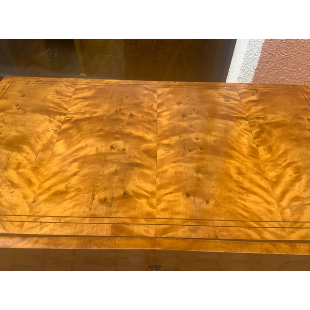 Biedermeier Chest of Drawers in Birch, 1830 For Sale - Image 6 of 16