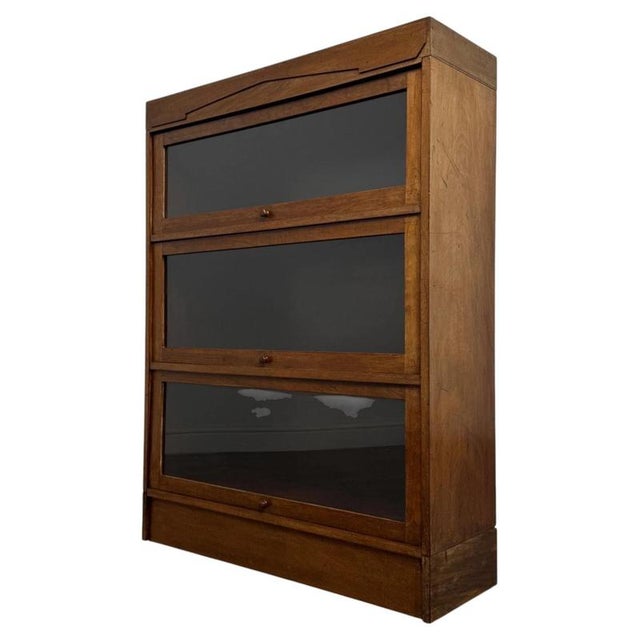 Antique Early 20th Century Mahogany Bookcase in the style of Globe-Wernicke For Sale - Image 6 of 11