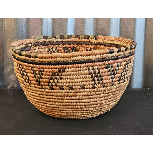 1960s Vintage Native American Style Handwoven Coiled Basket With Geometric Design, C. 1960 For Sale - Image 5 of 12