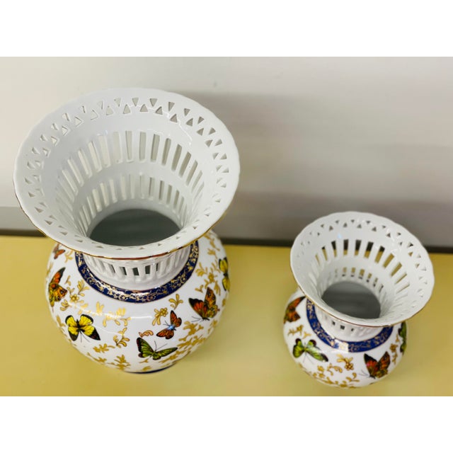 American Vintage Late 20th Century Porcelain Gilded Butterfly Vases - Set of 2 For Sale - Image 3 of 9
