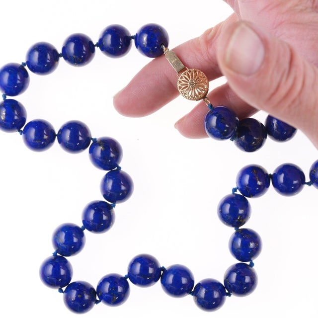 Late 20th Century 19" Vintage 14k clasp 14-15mm lapis lazuli beaded necklace For Sale - Image 5 of 6