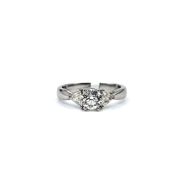 1.24 Ct Diamond Ring Set in Platinum Size 5.5 For Sale - Image 9 of 9