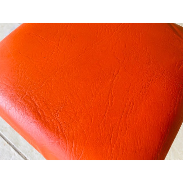 1970s Mid-Century Orange Skaï and Chrome Stool from J L, 1970s For Sale - Image 5 of 18