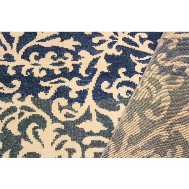 1990s 1990s Modern Gray/Ivory Wool & Viscouse Rug - 5'1 X 7'4 For Sale - Image 5 of 8