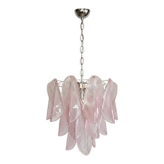 Italian Murano Chandelier | Mazzega Style | 23 Pink Glass "Rondini" Elements, Late 20th Century For Sale