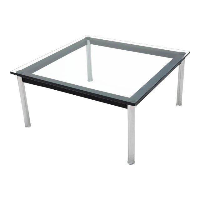 Cassina Lc10 Table en Tube Basse Coffee Table Glass Top Chrome Legs Black Base Le Corbusier Pierre Jeanneret Charlotte Perriand For Sale