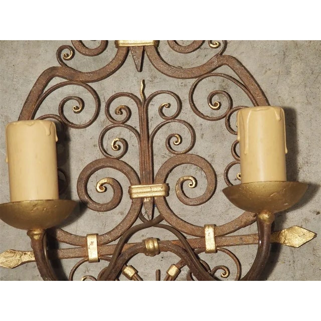 1940s Wrought Iron French Sconces With Gilt Highlights, 1940s - a Pair For Sale - Image 4 of 11