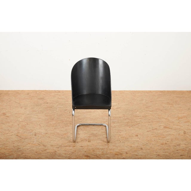 B247 Cantilever Chair in Chrome-Plated Tubular Steel and Black Lacquered Plywood attributed to Thonet, 1932 For Sale - Image 5 of 12