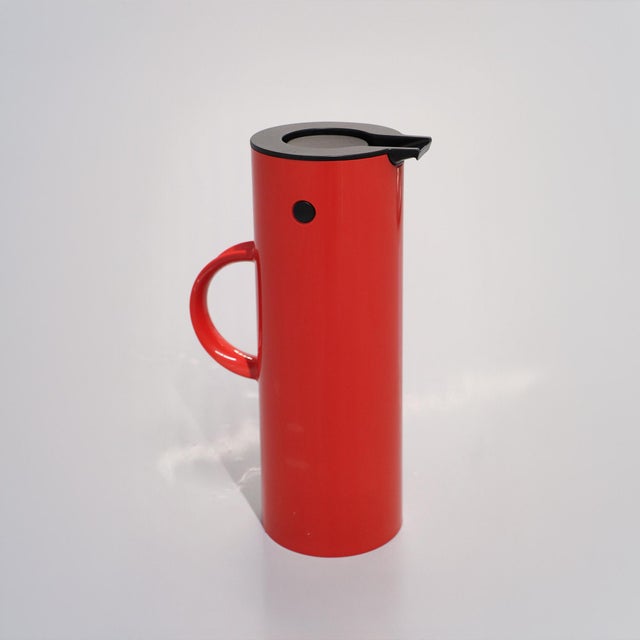 1970s 1977 Vacuum Jug by Erik Magnussen for Stelton - First Edition For Sale - Image 5 of 5