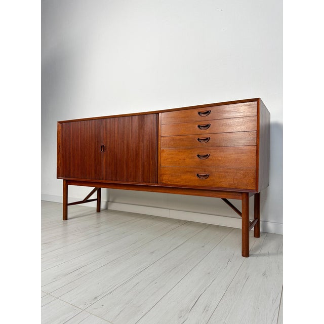 1950s Vintage Danish Teak Sideboard by Peter Hvidt & Orla Mølgaard-Nielsen for Søborg Møbelfabrik, 1950s For Sale - Image 5 of 17