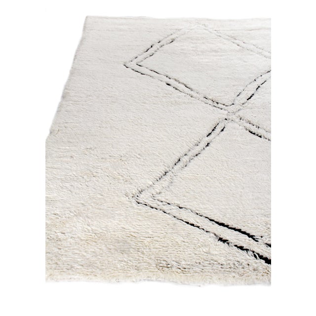 Weighton Hand loom Wool Ivory/Black Rug-10'x14" For Sale - Image 4 of 8