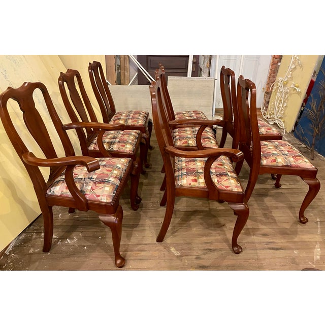 Queen Anne Late 20th Century Henkel Harris Set of 8 Queen Anne Wild Black Cherry Dining Chairs 2 Armchairs For Sale - Image 3 of 12