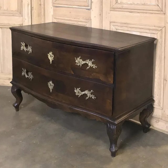 19th Century Italian Walnut and Inlaid Bow Front Commode For Sale - Image 4 of 16