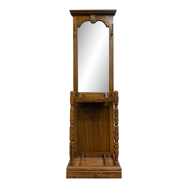 Vintage Late 20th Colonial Revival Style Traditional Style Century Oak Hall Tree For Sale