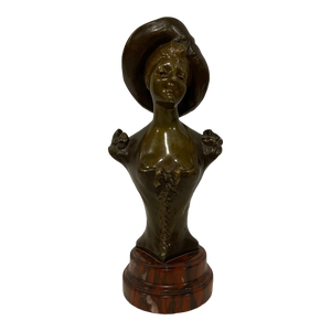 Late 19th Century French Bust of Noble Woman