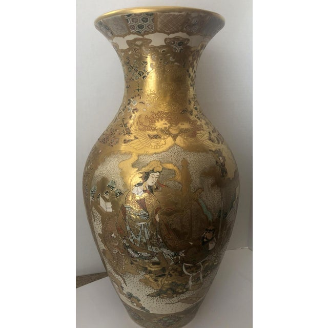 Japanese Pair of Japanese Satsuma Hand Paintedwith Gold Vases Meiji Period For Sale - Image 3 of 9