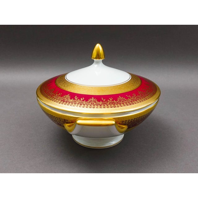 Mid 20th Century Mid 20th Century Dw Porzellan Karlsbader Wertarbeit Germany Fuchsia Gold Encrusted Covered Tureen For Sale - Image 5 of 10