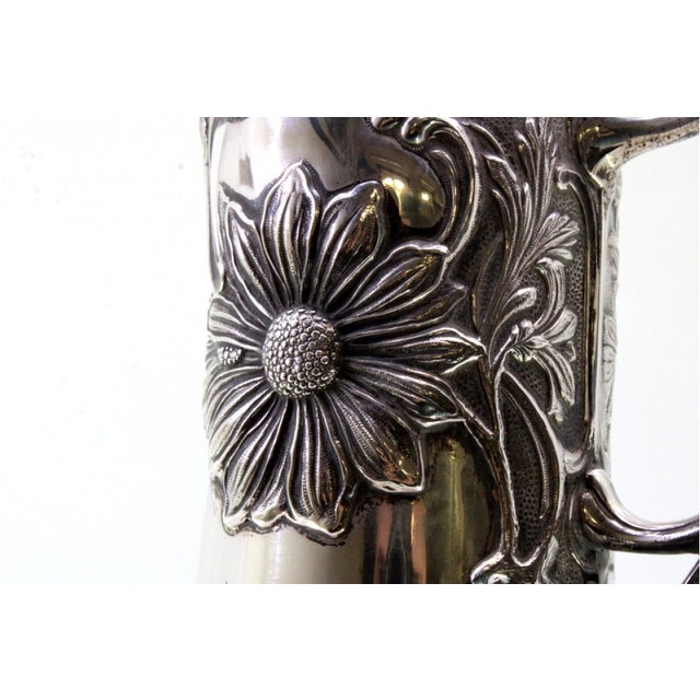 Metal Art Nouveau Silver Water Jug with Floral Motifs and Acanthus Leaf-Shaped Handle Lid For Sale - Image 7 of 10