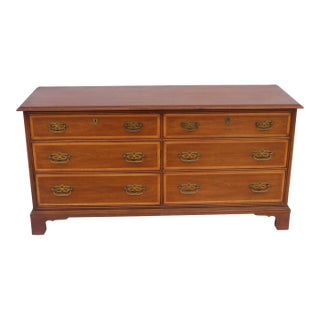 1970's Vintage Henredon Georgian-Style Mahogany Six-Drawer Dresser For Sale
