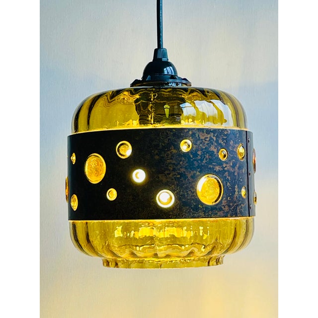 Mid-Century Brutalist Boho Style Ceiling Lamp in Green Colored Glass and Copper. Design by Nanny Still for Raak Holland, 1960s For Sale - Image 4 of 8