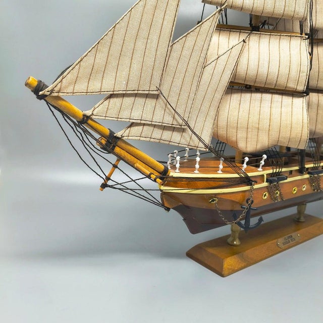 Wood 19th Century Cliper Siglo Model Ship, England, 1970s For Sale - Image 7 of 10