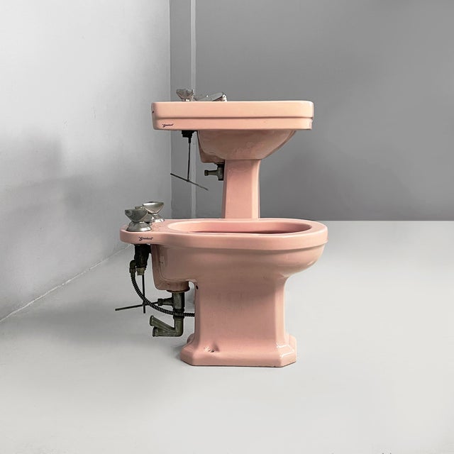 Italian Art Deco Pink Ceramic Bidet and Sink, 1920s, Set of 2 For Sale - Image 3 of 18