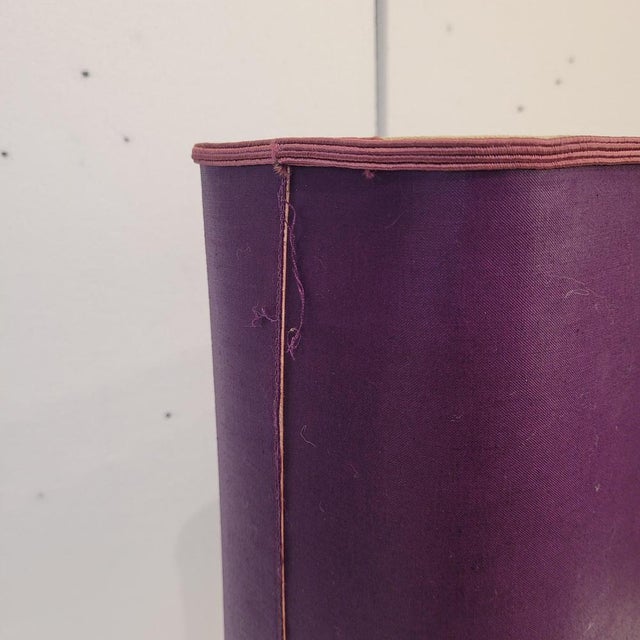 French Table Lamp with Mauve Flowers from Daum Crystal, 1970 For Sale - Image 3 of 18