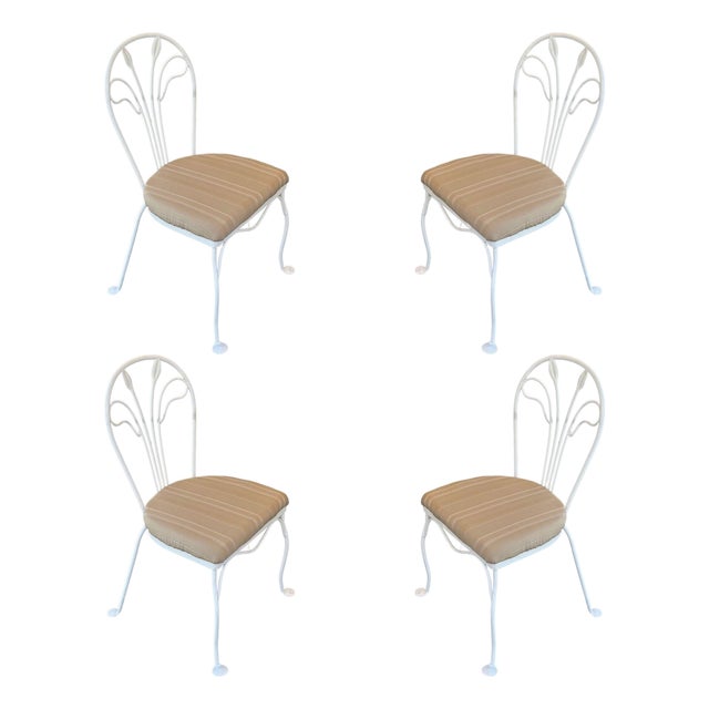Restored Mid Century Modern Iron Café Patio/Outdoor Wrought Iron Chairs by Woodard, Set of 4, Attributed For Sale