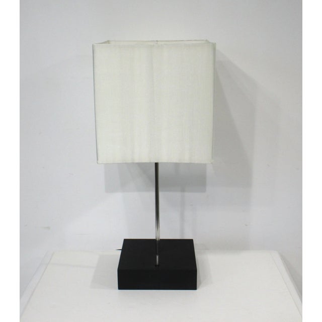 Lightolier Mid Century Table Lamp in the Style of Lightolier For Sale - Image 4 of 10