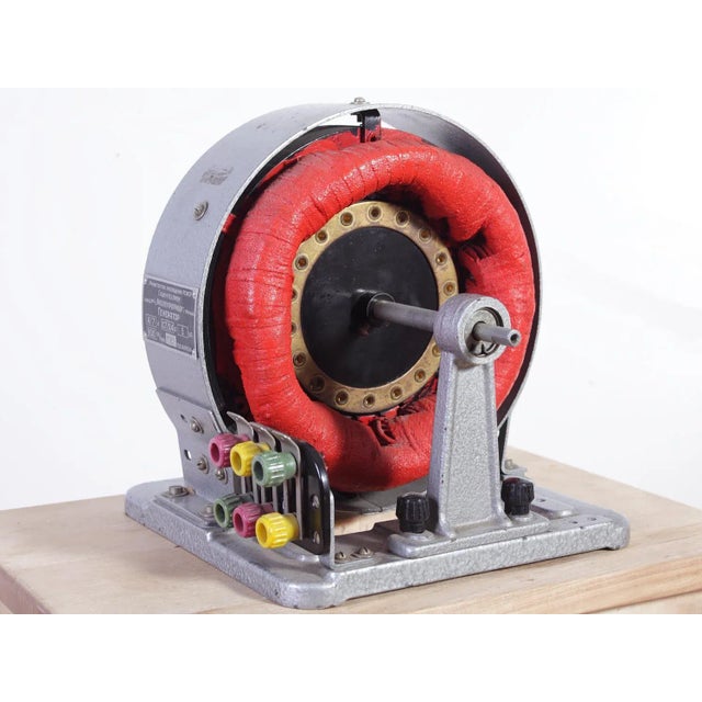 Industrial Mid-Century Model Engine, 1960s For Sale - Image 3 of 10