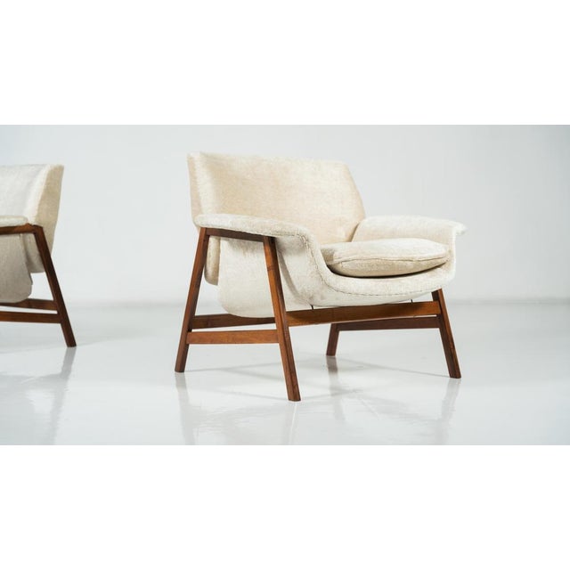 Brown Model 849 Armchairs attributed to Gianfranco Frattini for Cassina, 1960s, Set of 2 For Sale - Image 8 of 18