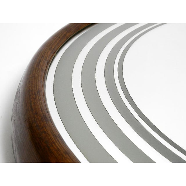 Large Italian Round Illuminated Walnut Wall Mirror, 1960s For Sale - Image 17 of 18