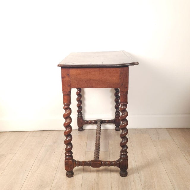 English Oak Barley Twist Tavern Table With Drawer, 18th Century For Sale In San Francisco - Image 6 of 11