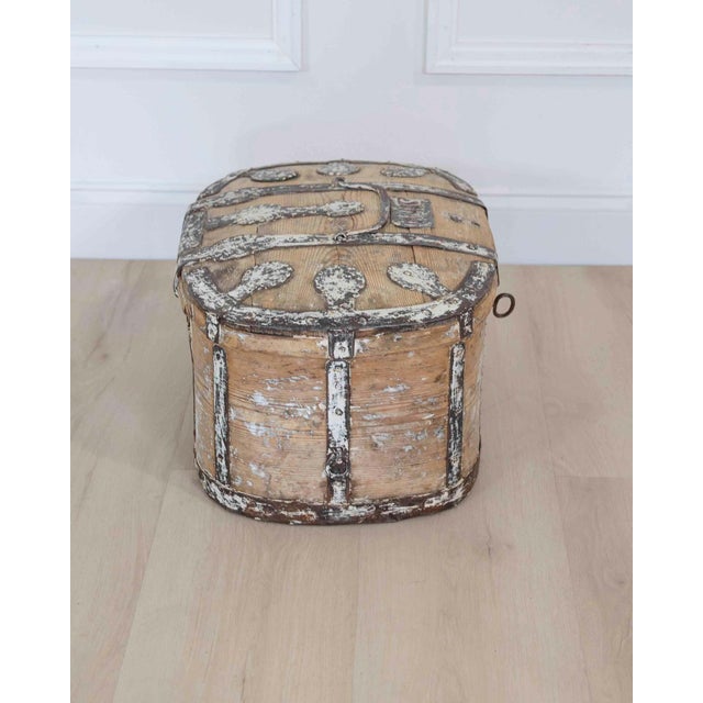 Swedish 19th Century Scraped Pine Strong Box For Sale In Atlanta - Image 6 of 8