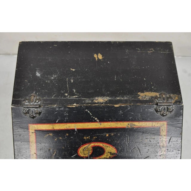 Antique English Regency Wooden Painted Slope Top Storage Grain Bin With Divider For Sale In Philadelphia - Image 6 of 12