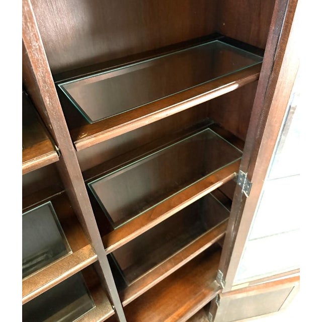 Late 20th Century Hekman Charles Dickens Heritage Collection Mahogany Bookcase / China Cabinet For Sale In Raleigh - Image 6 of 13