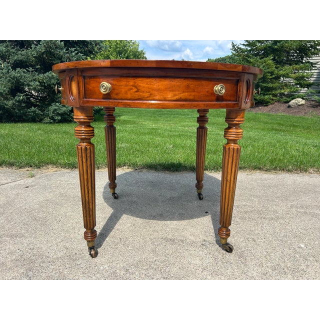 Vintage Henredon Federal-Style Round Center Table | Traditional Neoclassical Occasional Table With Drawer & Brass Casters For Sale - Image 11 of 11