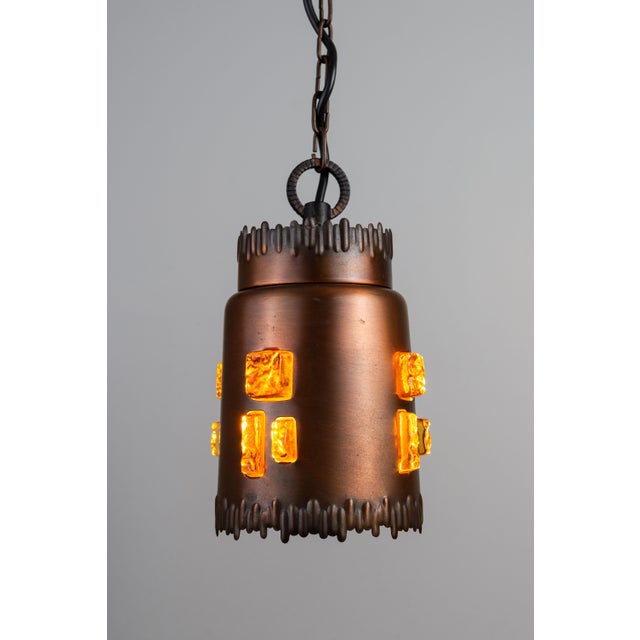 Mid-Century Modern Pendants in Brass and Amber Glass by Josef Brumberg for JBS Leuchten, 1970s, Set of 2 For Sale - Image 3 of 12