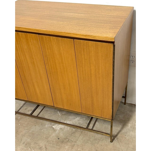 Paul McCobb for Calvin “Irwin Collection” Diminutive Bi-Fold Cabinet or Dry Bar For Sale - Image 4 of 11