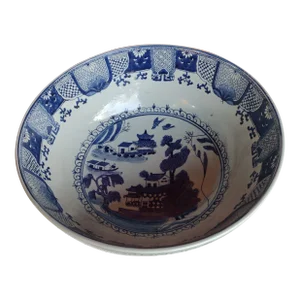 Large Vintage Chinese Blue and White Center Bowl