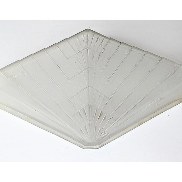 Art Deco Single French Art Deco Wall Sconce by Degue For Sale - Image 3 of 6