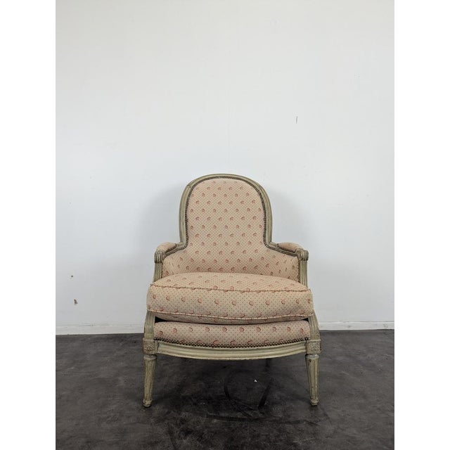 Louis XVI Upholstered Bergère Armchair, in Very Good conditions.