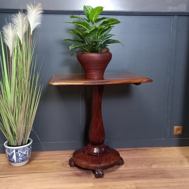Wood English Console Table in Mahogany For Sale - Image 7 of 10