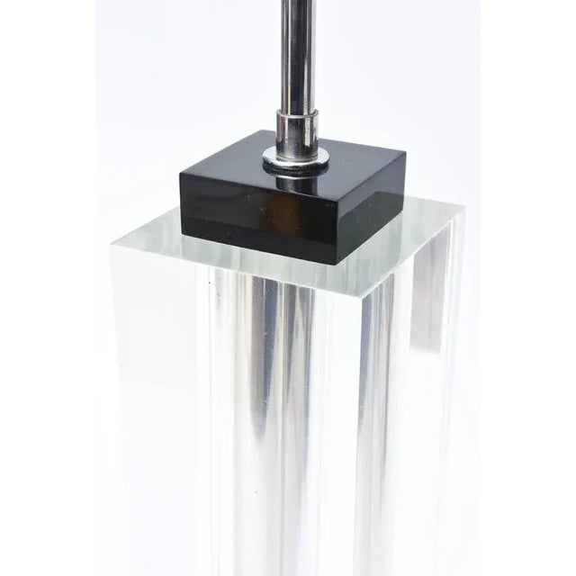 !990's Molini Southard Black and Clear Lucite Column Table or Desk Lamp For Sale In Miami - Image 6 of 8